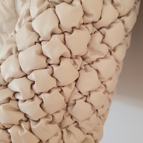 LAUNDRY BY SHELLI SEGAL Cream Beige Quilted Puffer Long Hooded Jacket - Picture 5 of 10